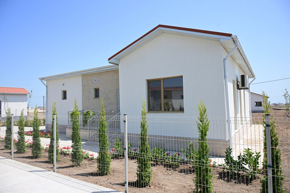 Slider Image 1