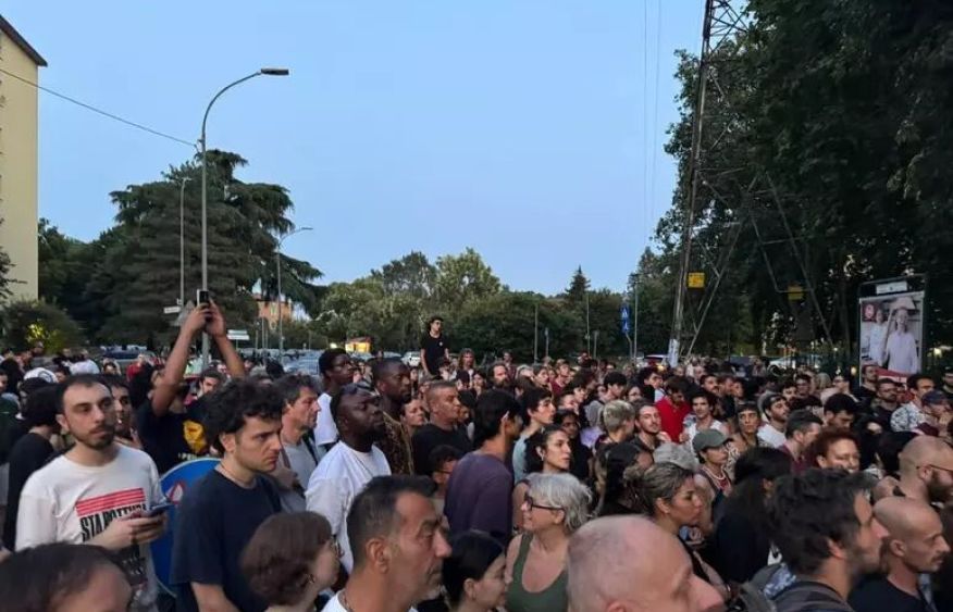 Demonstration in Bologna after man dies while being handcuffed by police