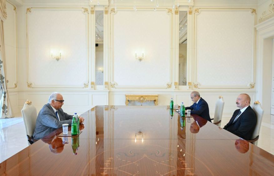President Ilham Aliyev received President of United World Wrestling [PHOTOS]