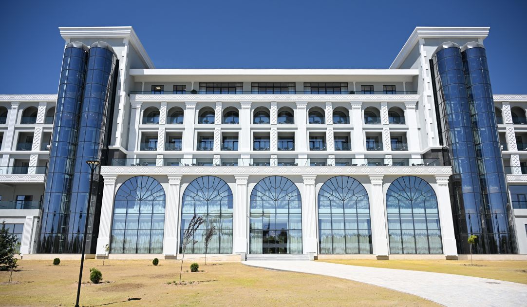 Slider Image 1