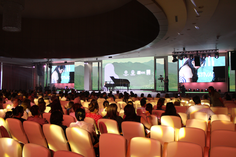 Slider Image 1
