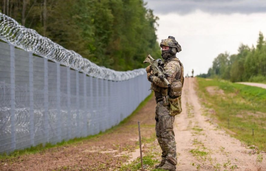 Latvia temporarily closes border with Belarus over technical issues
