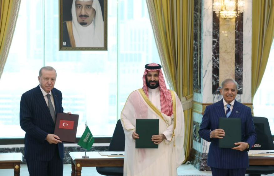 Türkiye, Saudi Arabia, Pakistan deepen military ties with new defense agreement