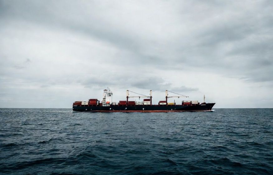Panama-flagged container ship hit by missile in Gulf of Oman