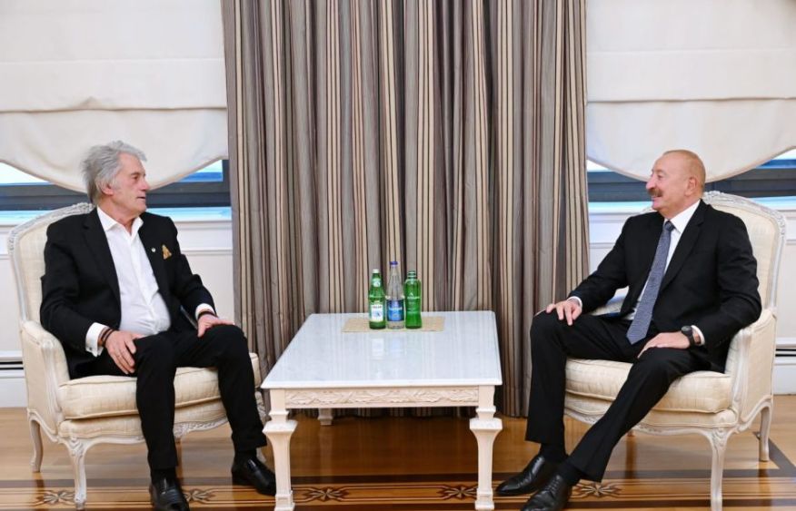 President Ilham Aliyev met with former Ukrainian President Viktor Yushchenko