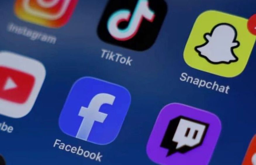 New Zealand to introduce bill banning social media for children under 16