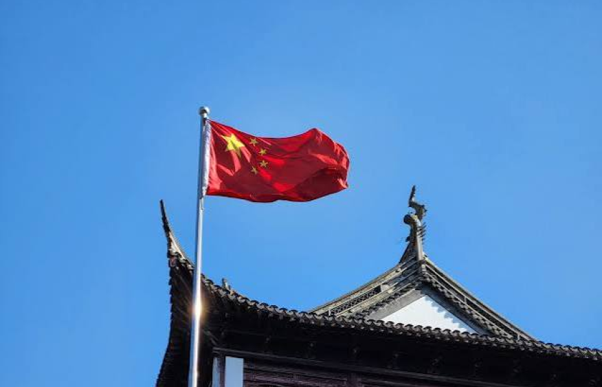 China tightens rules on citizens abroad