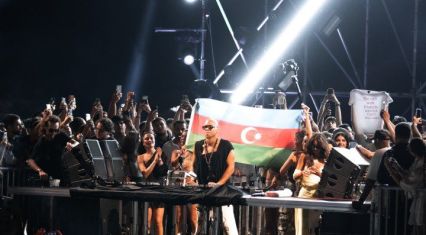 Francis Mercier captivates audience with fascinating performance [PHOTOS]
