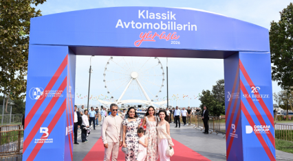 Heydar Aliyev Foundation's Vice-President Leyla Aliyeva and Arzu Aliyeva attend classic car parade [PHOTOS]
