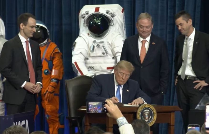 Donald Trump signs order to launch creation of U.S. Space Academy