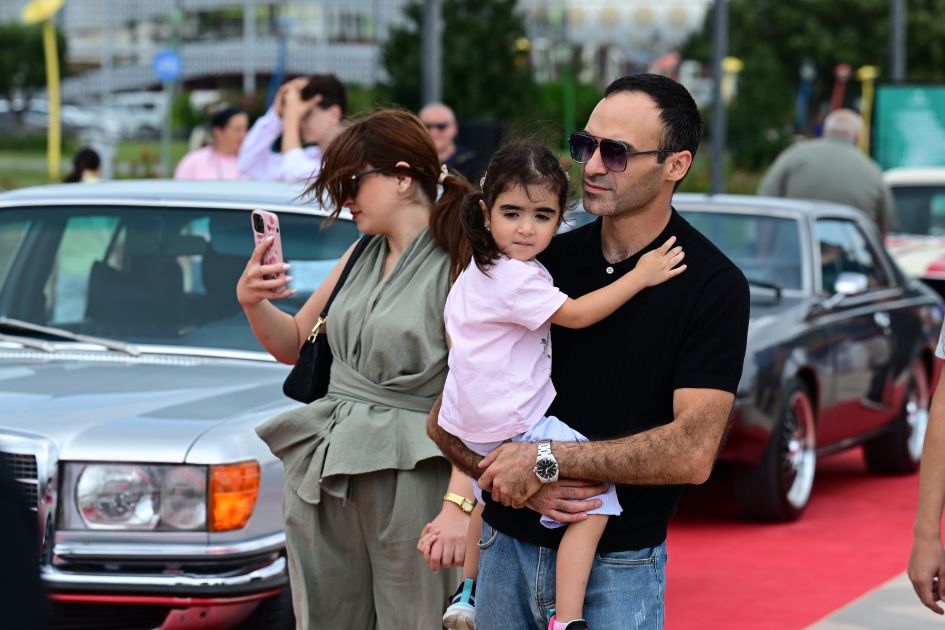 Slider Image 1