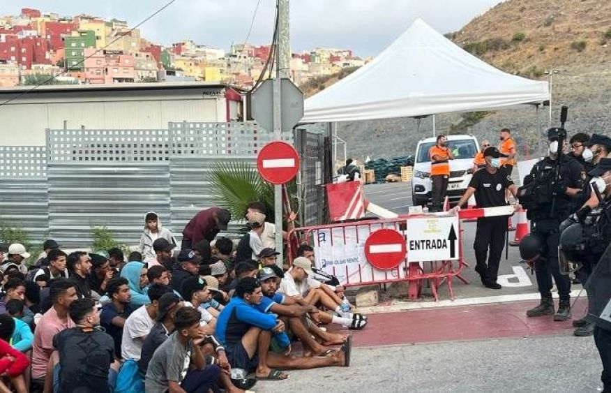 Italy extends Schengen ban with Spain for 15 days