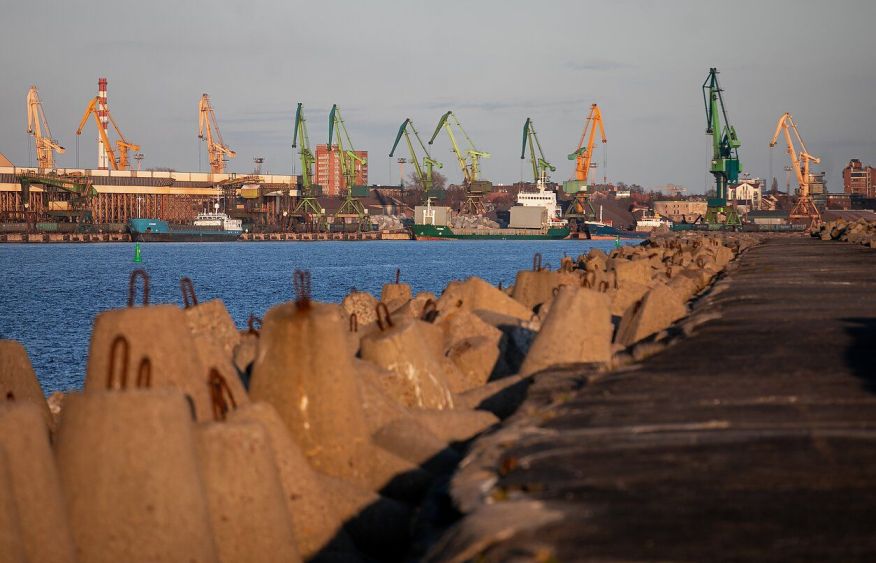 Latvia, Lithuania weigh ban on Russian grain transit amid rising shipments