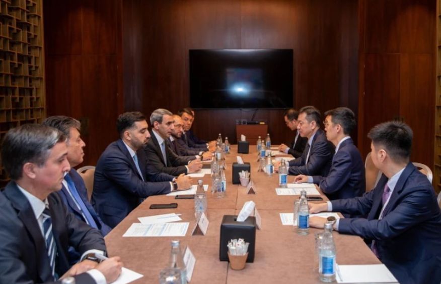 Azerbaijan, China seek to boost cargo flows on Middle Corridor to Europe
