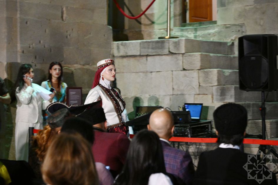 Slider Image 1