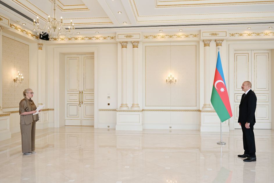 Slider Image 1