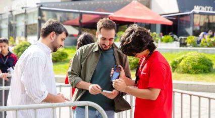 F1 Azerbaijan Grand Prix: 2,000 volunteers behind every moment from start to finish [PHOTOS]