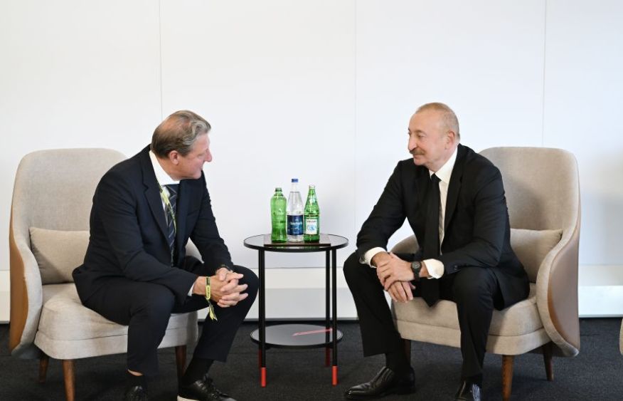 President Ilham Aliyev met with President of International Ski and Snowboard Federation [PHOTOS/VIDEO]