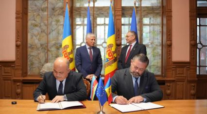 Baku, Chisinau theatres forge new partnership through cooperation memorandum [PHOTOS]