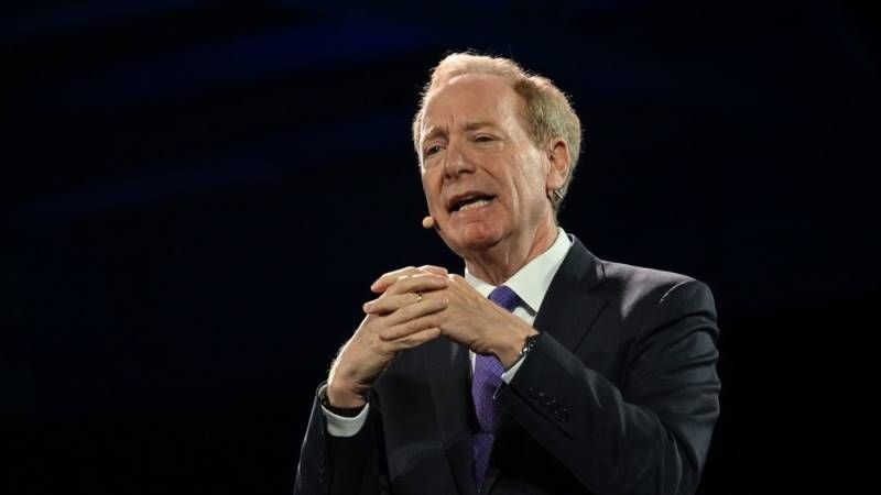 Microsoft warns US over skilled immigration curbs