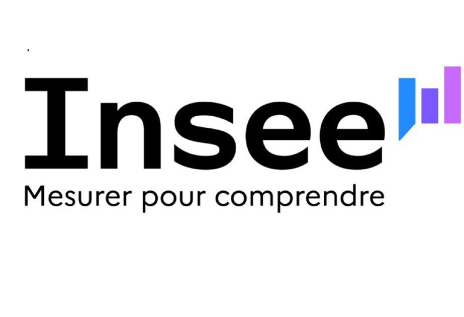 French consumer confidence falls to lowest level since 2013