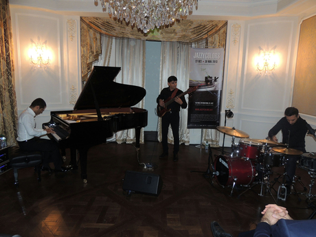 Azerbaijani jazz musicians perform in France