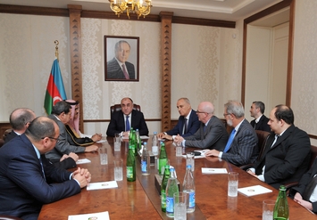 Favorable investment environment established in Azerbaijan: minister