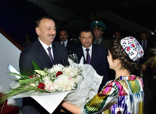 Azerbaijan, Tajikistan discuss expansion of ties  (UPDATE)