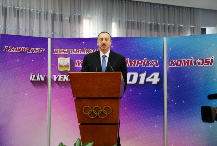President Aliyev awards athletes