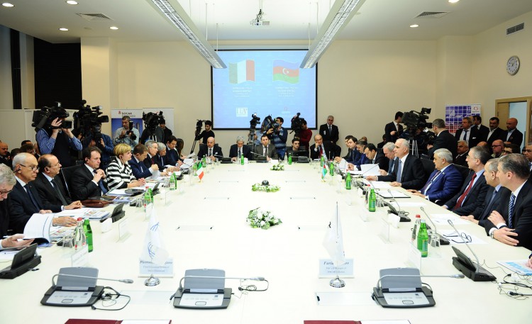 Italy views Azerbaijan as alternative market