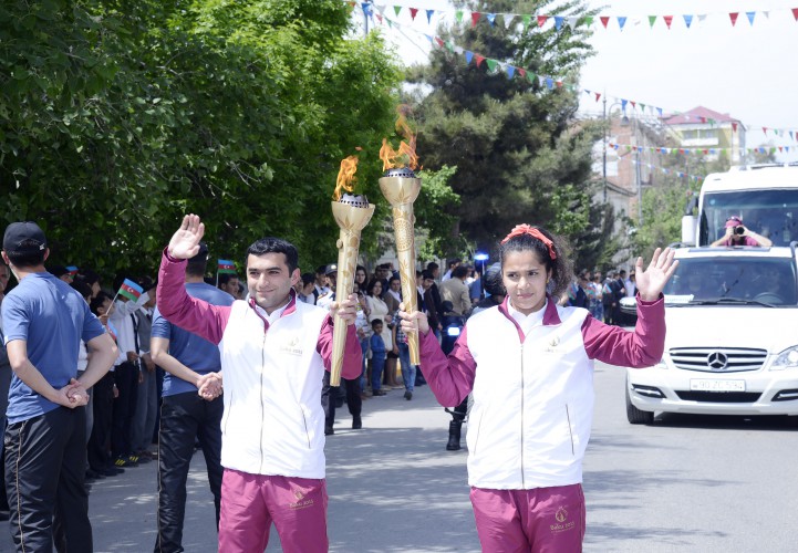 Salyan welcomes Baku 2015 torch