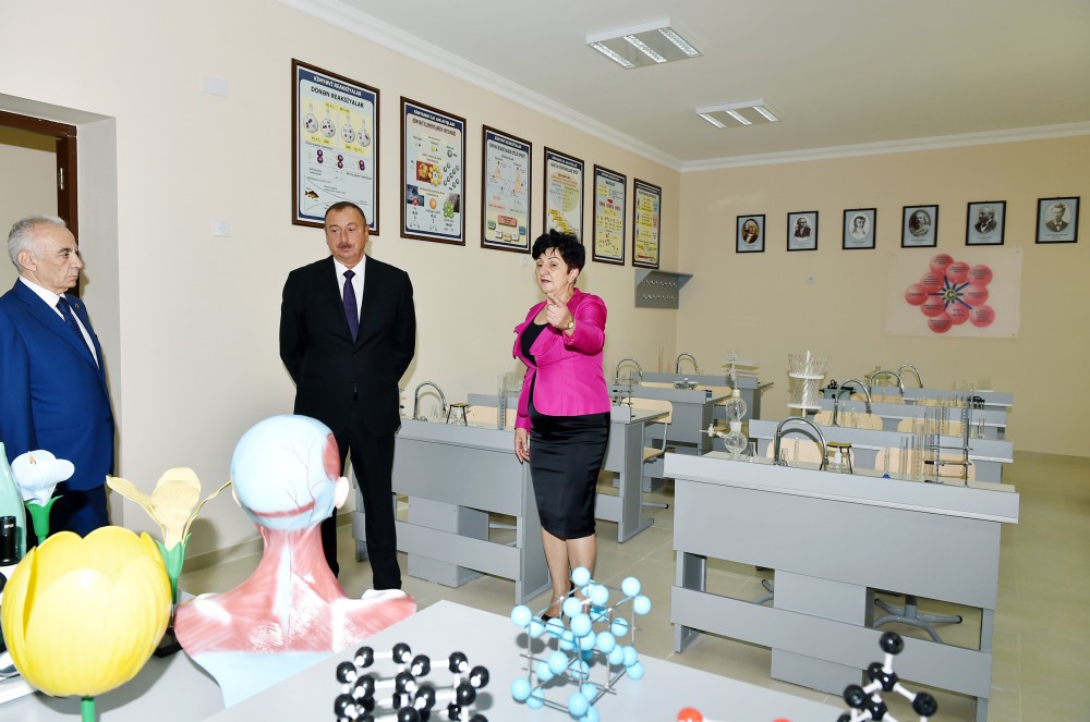 President Aliyev reviews schools in Baku