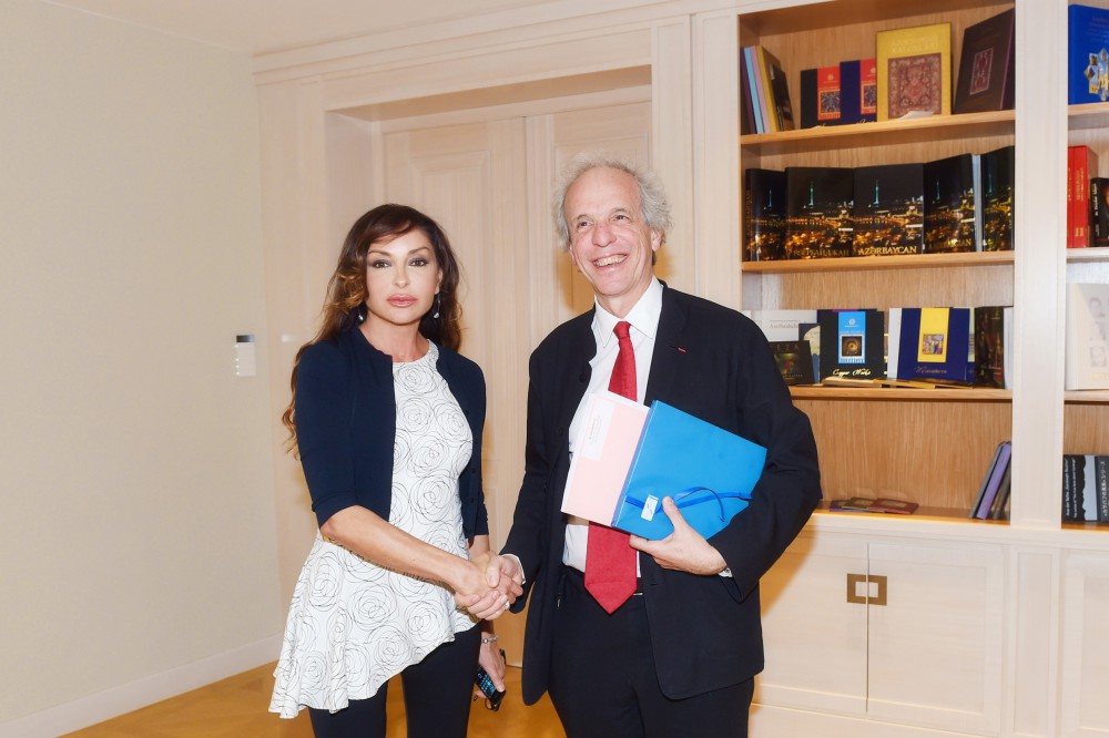 First Lady meets President of Strasbourg University