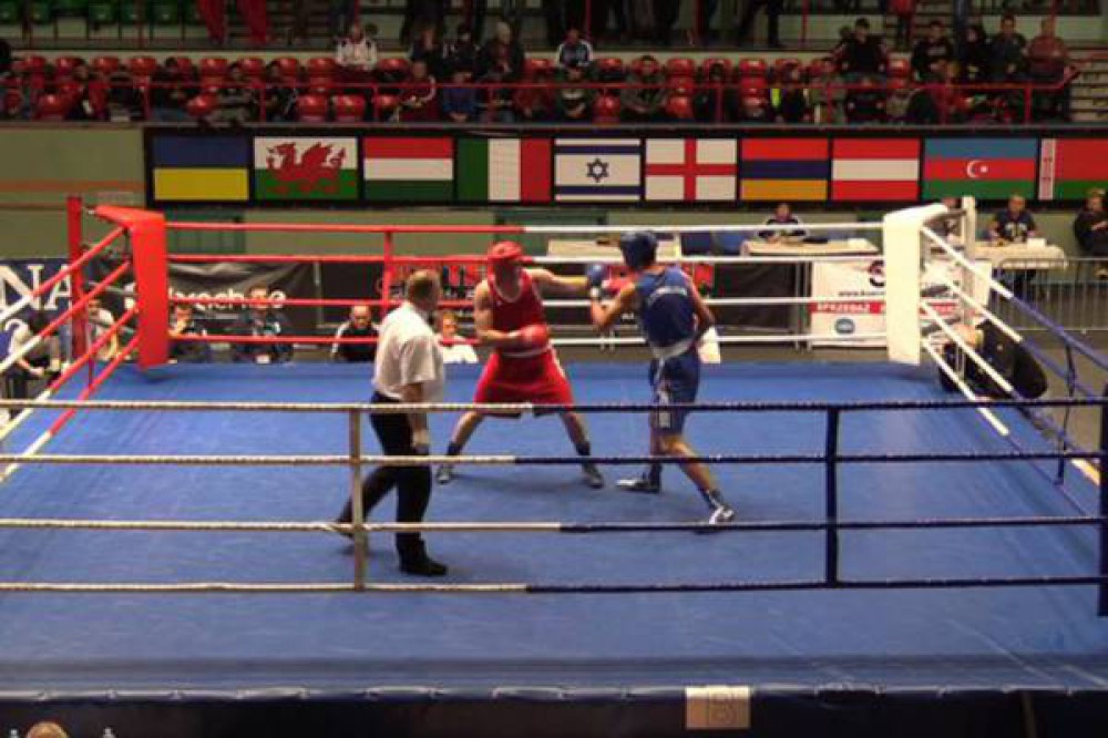 Azerbaijani boxers into European Championship semifinal