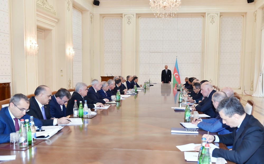 Azerbaijan encourages foreign investors in non-oil sector