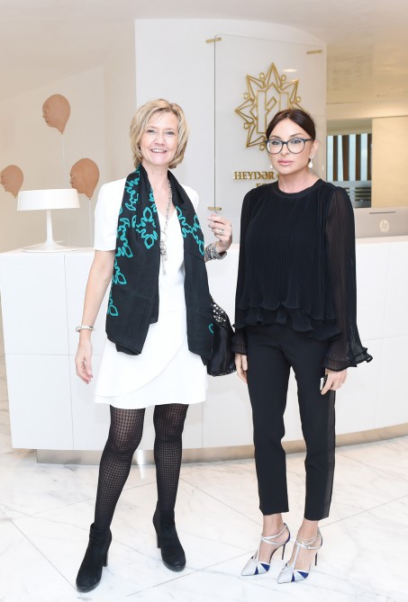First Lady meets with German ambassador