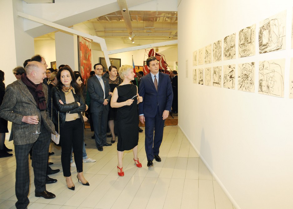 Baku hosts exhibition of Portuguese artists