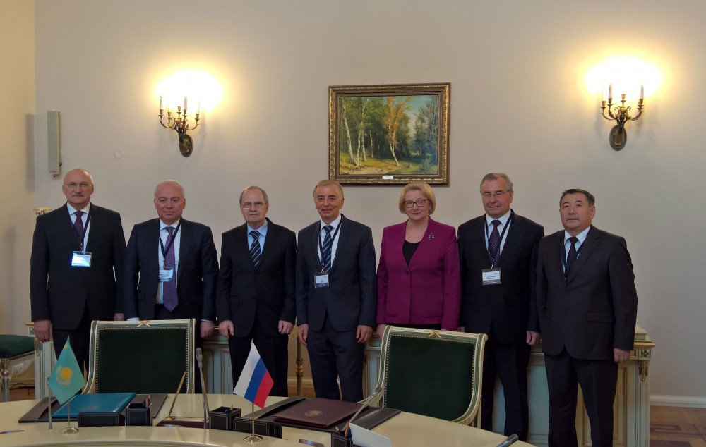Azerbaijani constitutional court chairman attends international conference in Russia