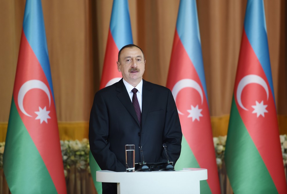 President Aliyev joins official reception on occasion of Azerbaijan's Republic Day