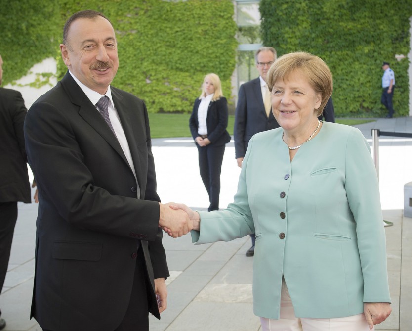 President Aliyev meets with Chancellor Merkel - UPDATE