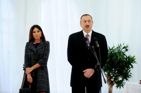 Azerbaijani president, first lady visit industrial city