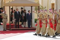 President meets Jordan`s king in Amman