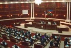 Azeri MP offers to postpone parliament poll