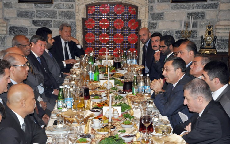 Foreign Ministry hosts iftar ceremony for Muslim countries’ envoys