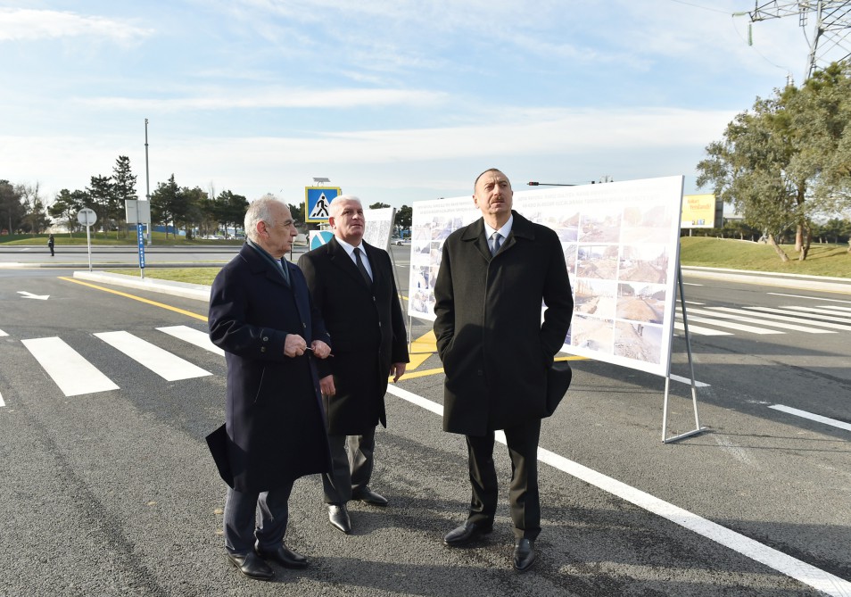 President Aliyev reviews reconstructed roads in Khatai