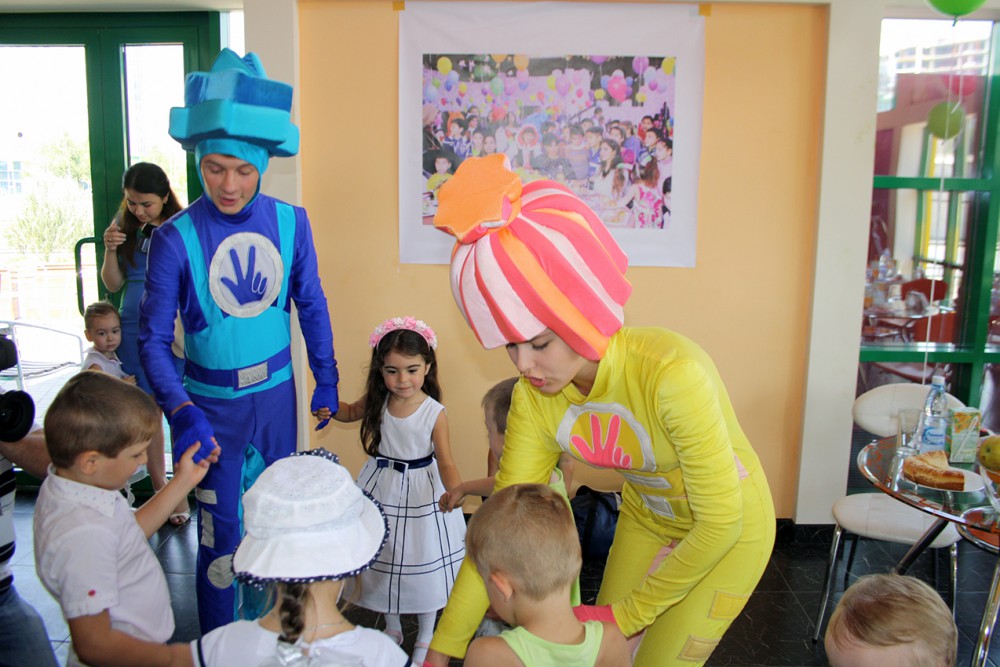 Astrakhan’s kindergarten receive presents from Heydar Aliyev Foundation