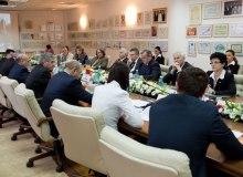 Azeri, Romanian ruling parties sign coop memo