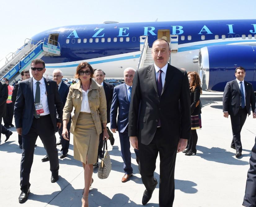 President Aliyev and his spouse arrive in Turkey on working visit