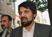 Iran frees jailed human rights activist