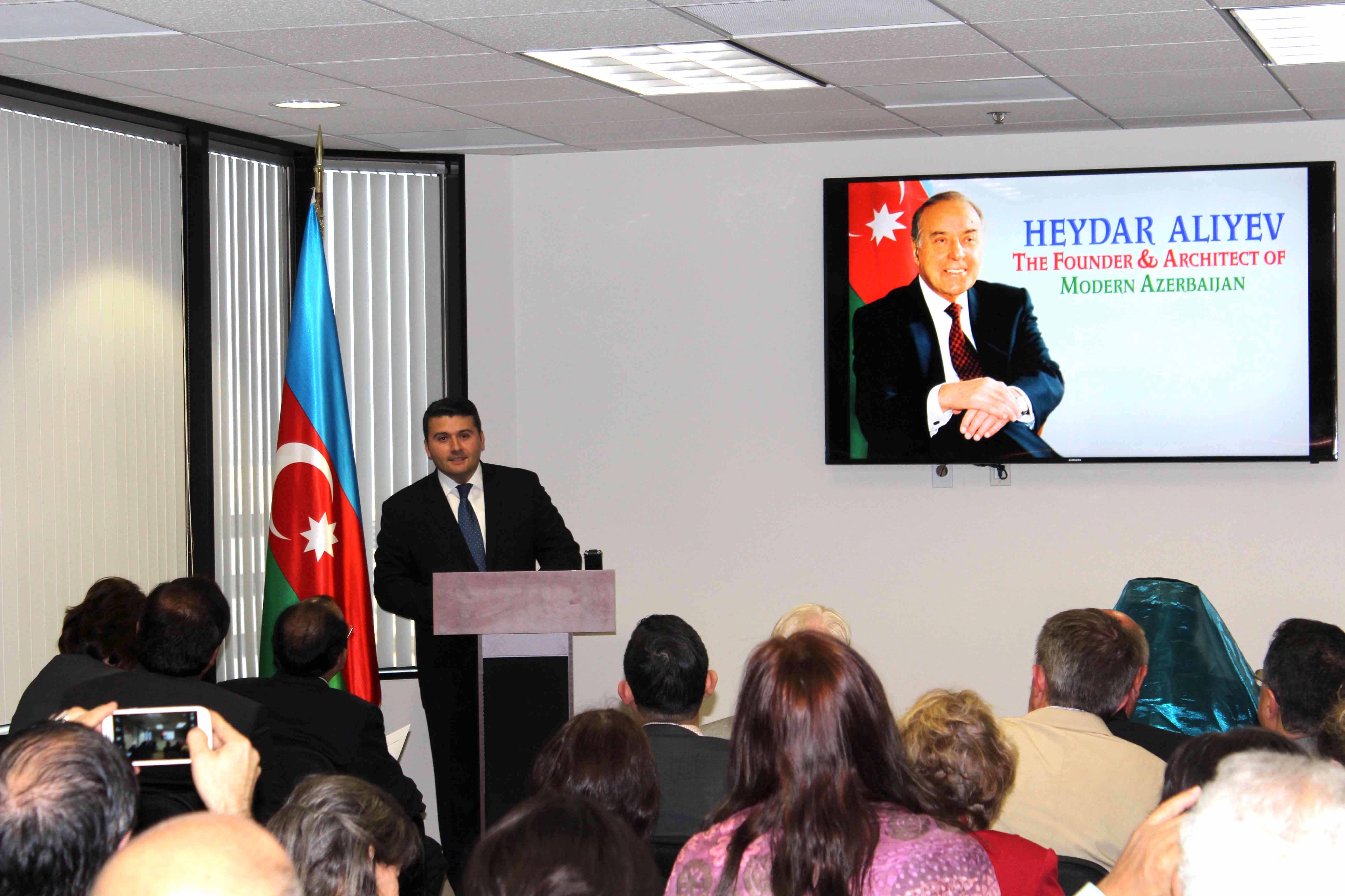 National Leader Heydar Aliyev commemorated in Los Angeles